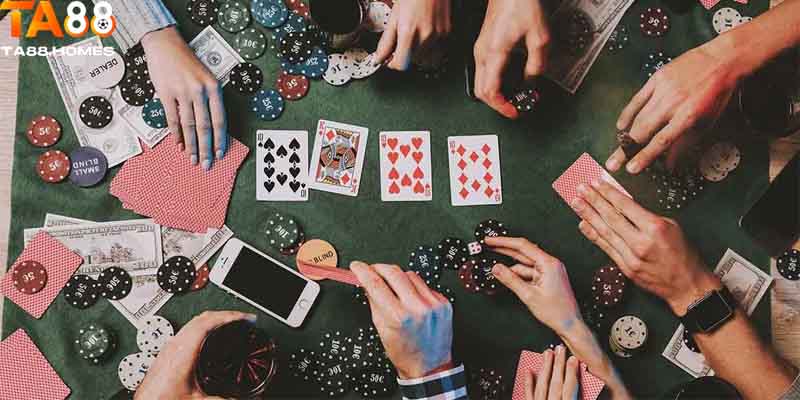 Sơ lược về các thứ tự bài poker cần biết