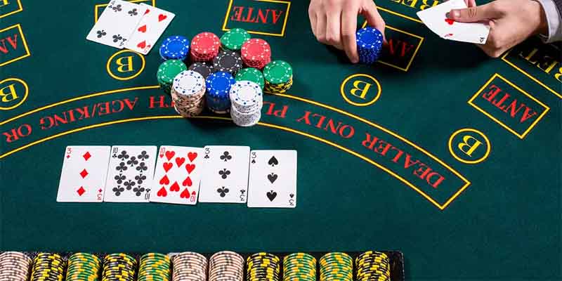 Thế nào là thuật ngữ poker?